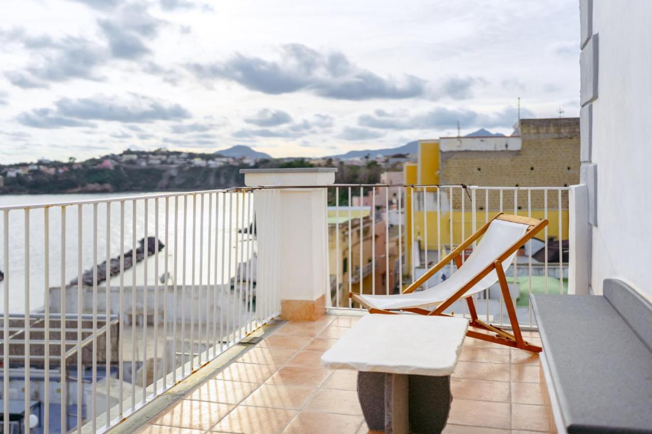 Torretta Corricella- Punta Pizzaco Apartamento Procida Exterior foto