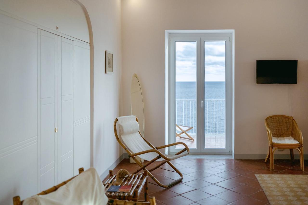 Torretta Corricella- Punta Pizzaco Apartamento Procida Exterior foto