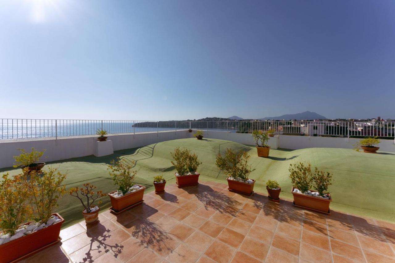 Torretta Corricella- Punta Pizzaco Apartamento Procida Exterior foto